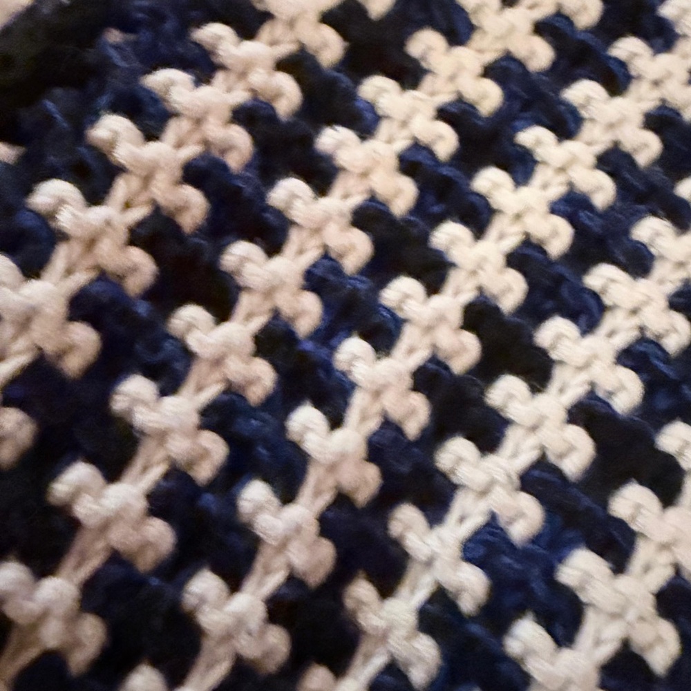 H@M Navy and White Textured Knit Sweater - Picture 2 of 4